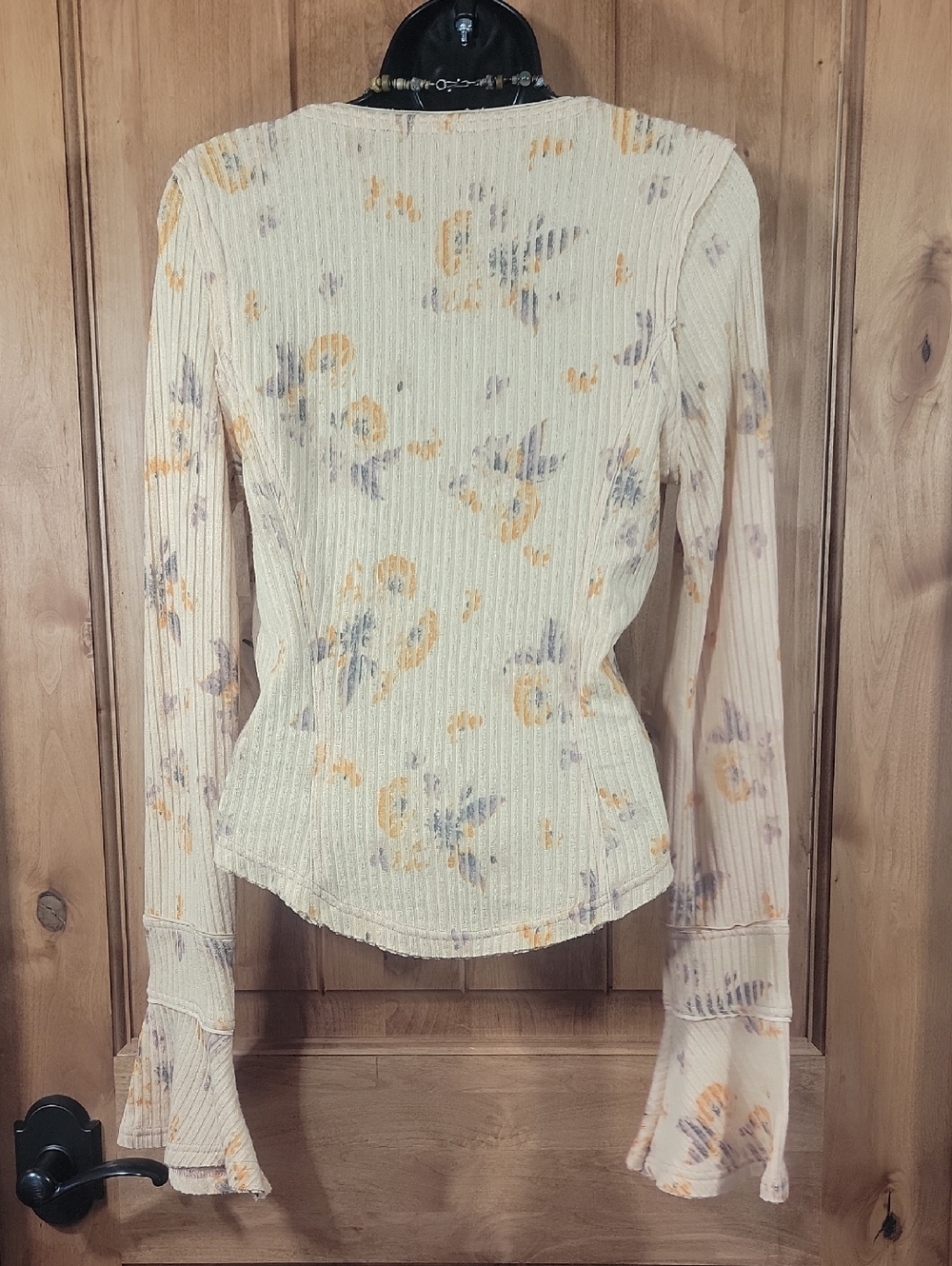 Free People Peachy Floral Button Down Henley - Picture 4 of 12